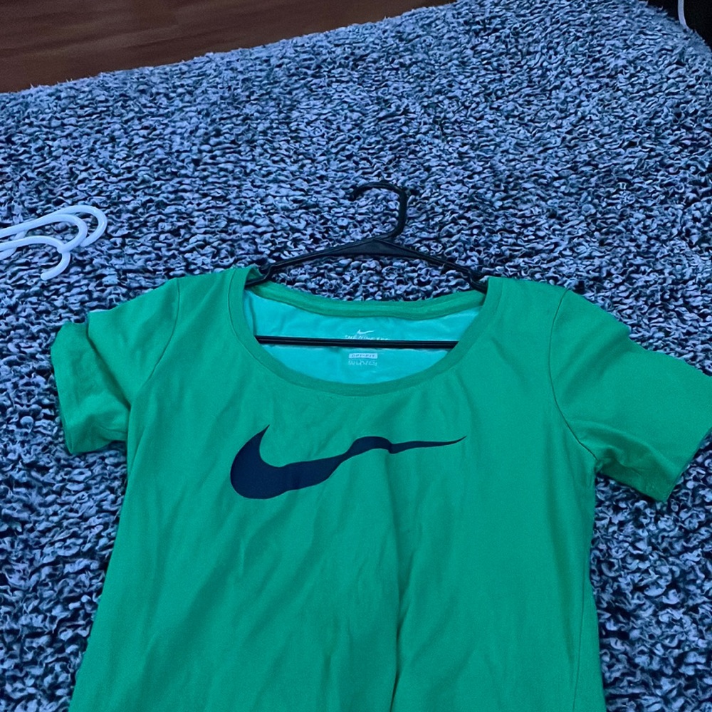 Never worn, Super lightweight, breathable